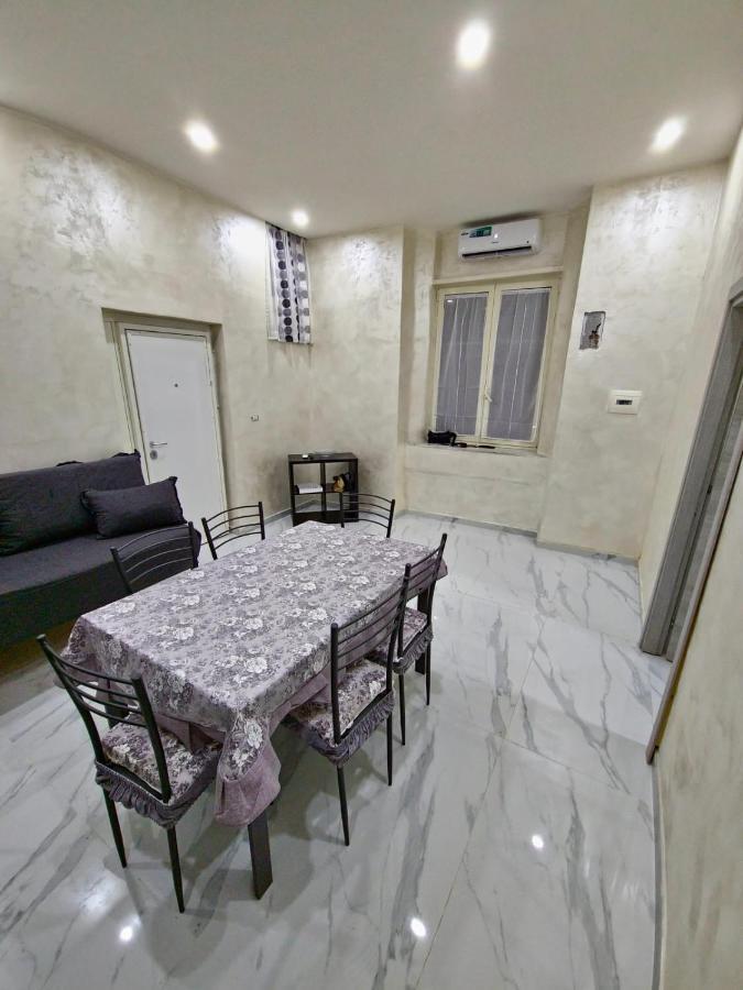 Ritmo Napoletano Apartment Napoli Bagian luar foto